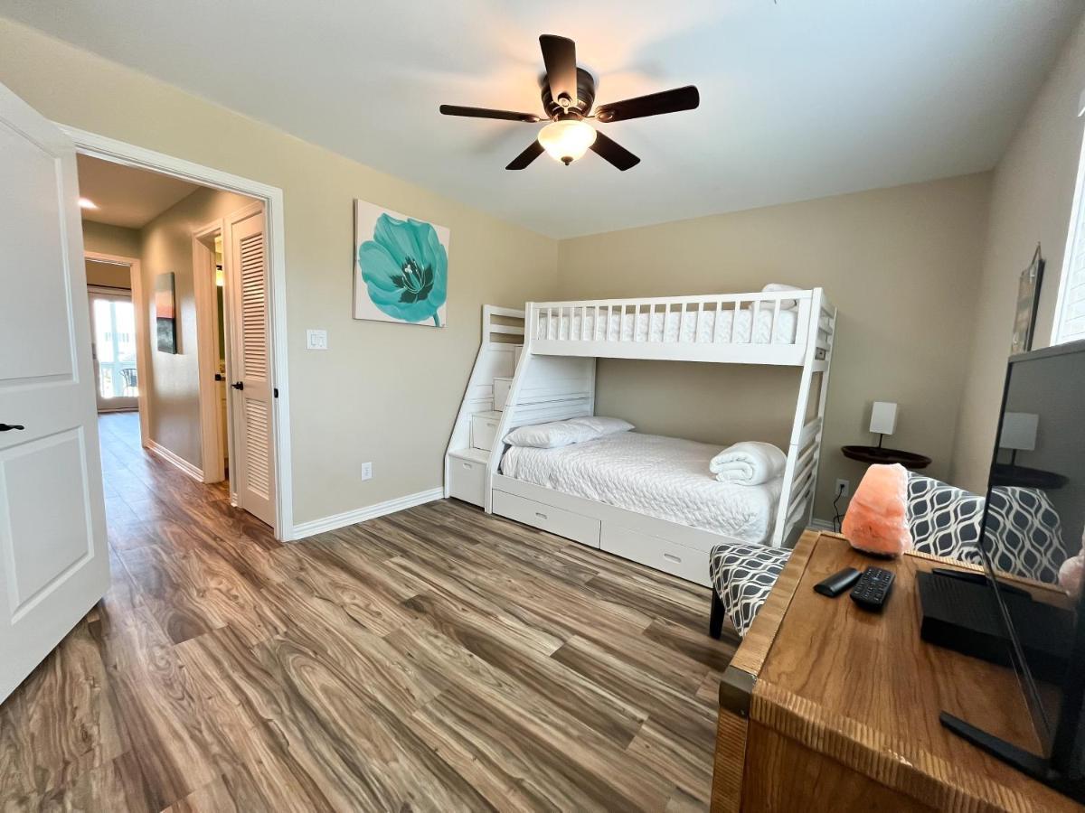 Rockport Waterfront Condo With A View 外观 照片