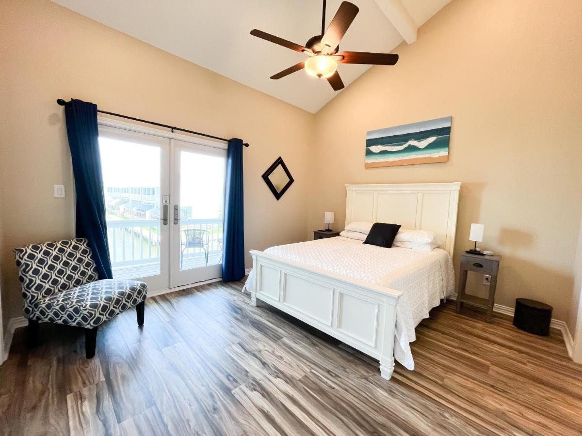 Rockport Waterfront Condo With A View 外观 照片